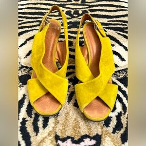 Chie Mihara Yellow Suede Open Toe Wedge Sandals Size EU 35/ US 5 GUC